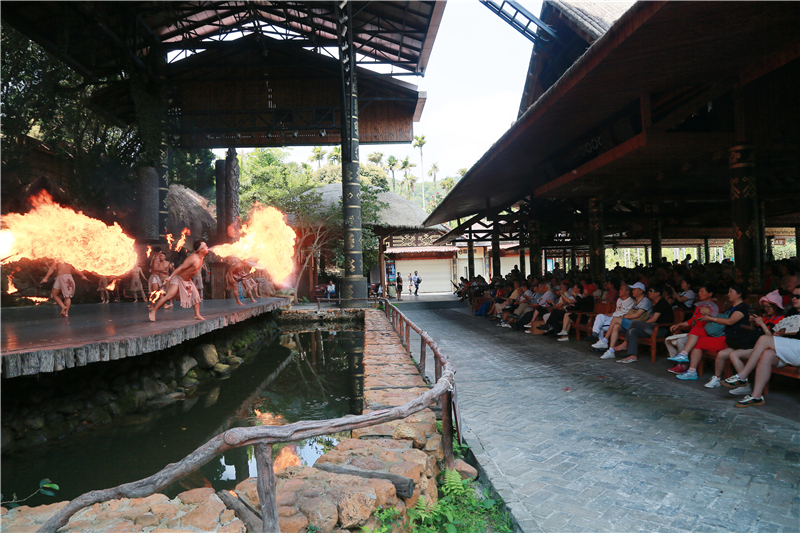 8、文化和旅游部組織專家到檳榔谷考察 非遺+文旅融合發(fā)展